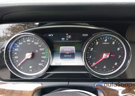 2017 Mercedes-Benz E 300 4Matic из США, поврежденный, VIN WDDZF4KB0HA217233